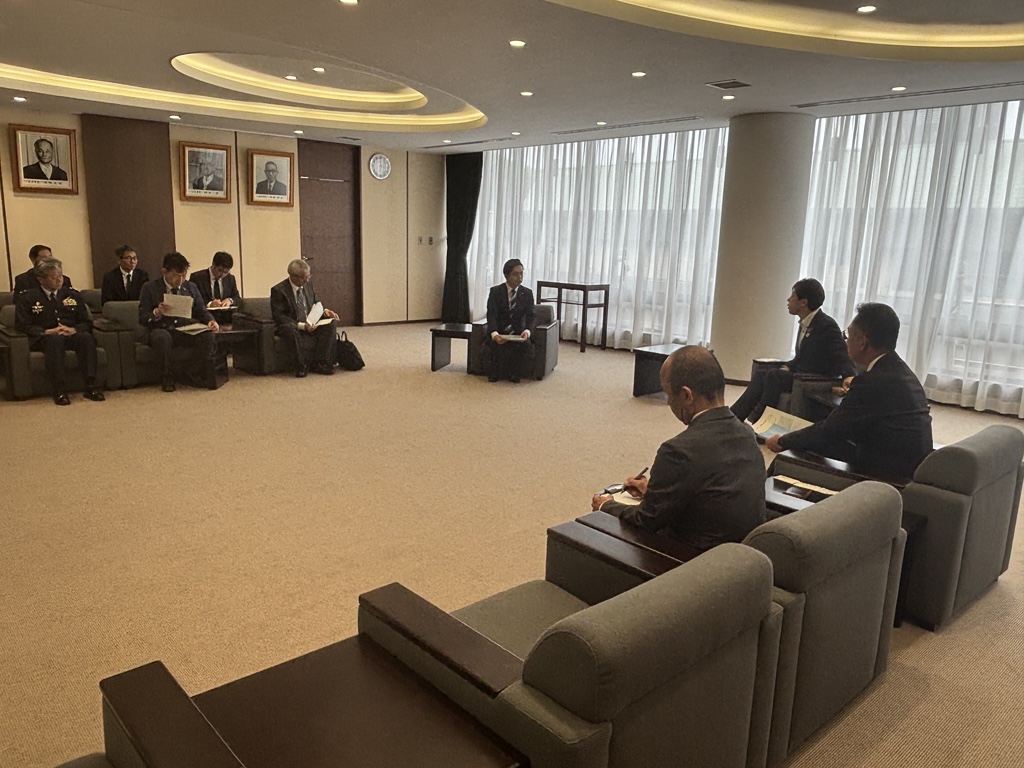 金子防衛大臣政務官が市長を訪問しました