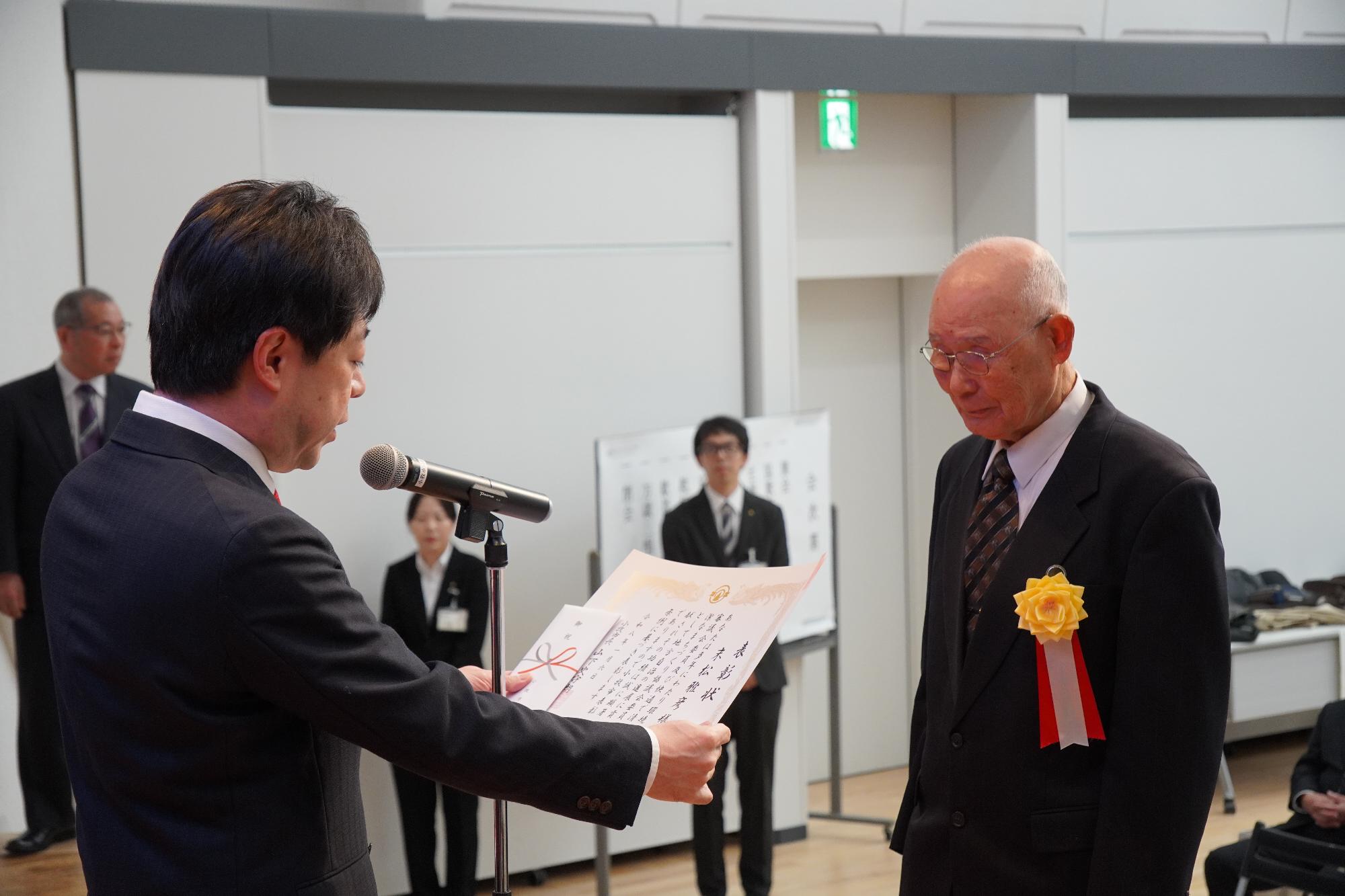 市政功労者表彰式、新年賀詞交換会を行いました